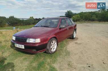 Лифтбек Opel Vectra 1990 в Вознесенске