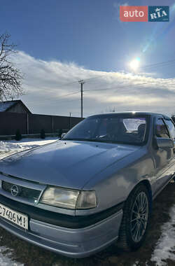 Седан Opel Vectra 1993 в Новояворовске