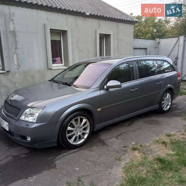 Универсал Opel Vectra 2003 в Черкассах