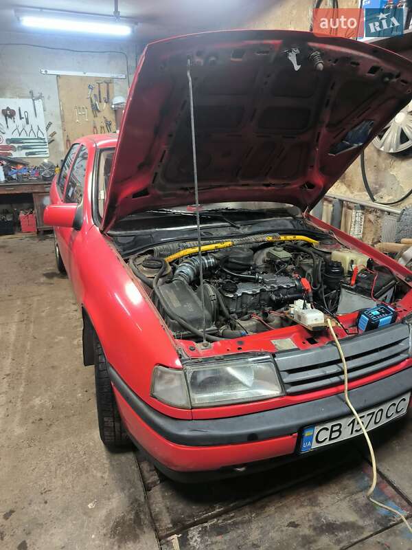 Седан Opel Vectra 1992 в Чернігові