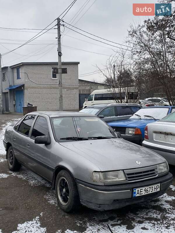Седан Opel Vectra 1992 в Днепре