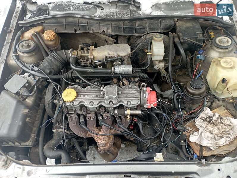 Седан Opel Vectra 1989 в Корце фото 8 Седан Opel Vectra 1989 в Корце