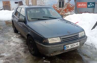 Лифтбек Opel Vectra 1989 в Ровно