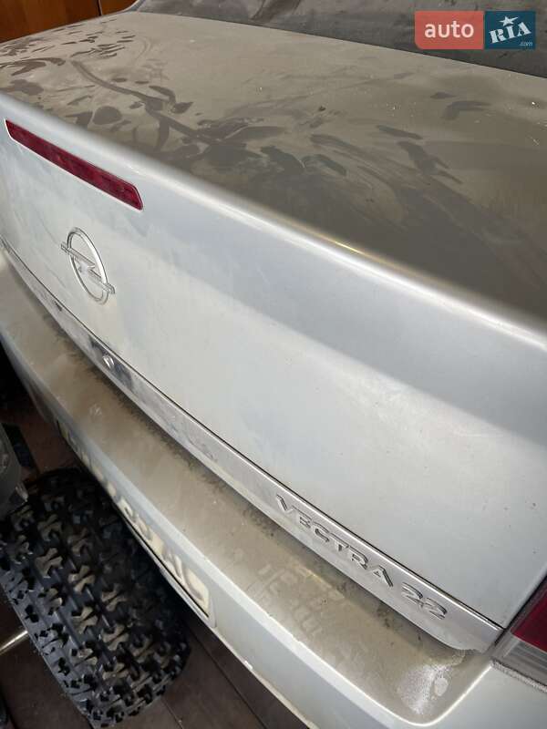 Седан Opel Vectra 2006 в Сумах