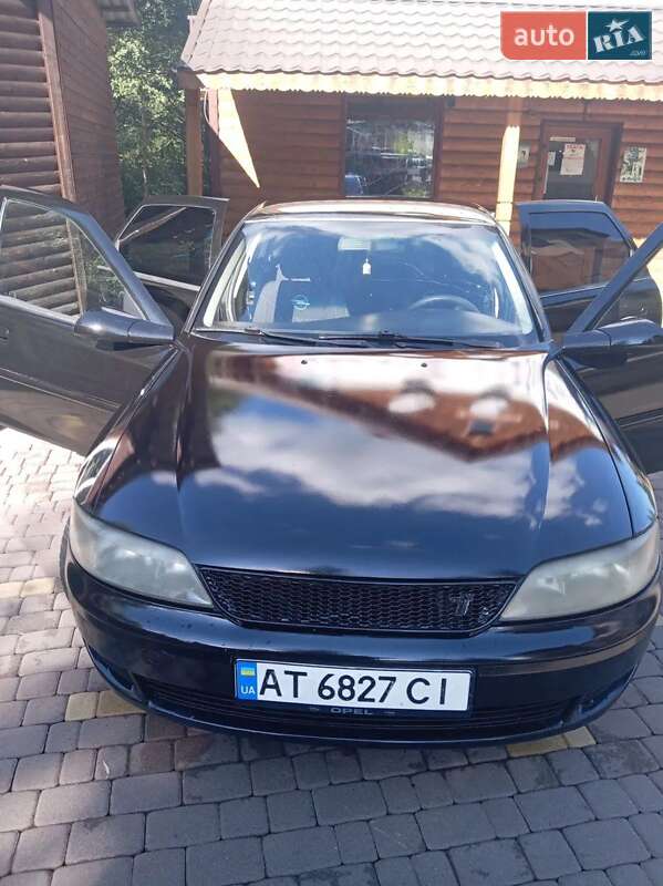 Седан Opel Vectra 2001 в Ивано-Франковске