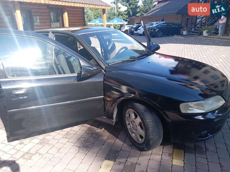 Седан Opel Vectra 2001 в Ивано-Франковске