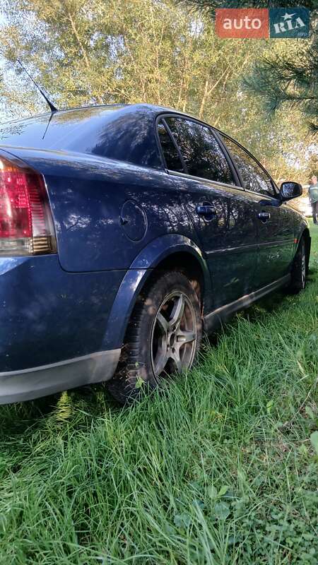 Седан Opel Vectra 2003 в Львове