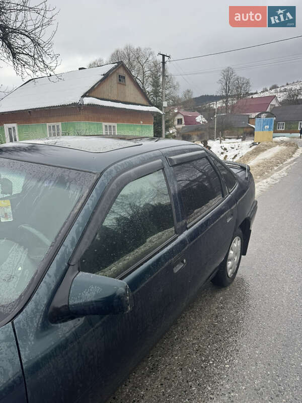 Седан Opel Vectra 1995 в Старом Самборе