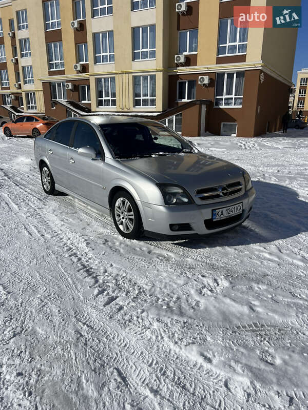 Лифтбек Opel Vectra 2003 в Киеве