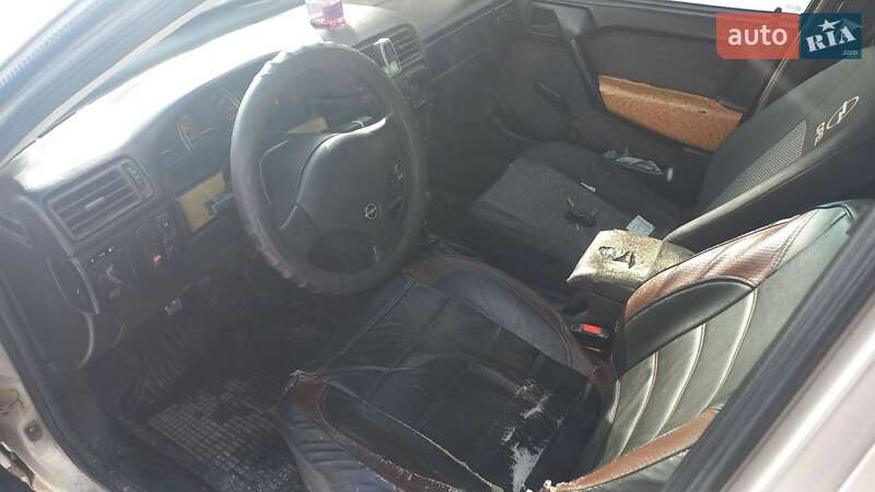 Седан Opel Vectra 1990 в Тернополе