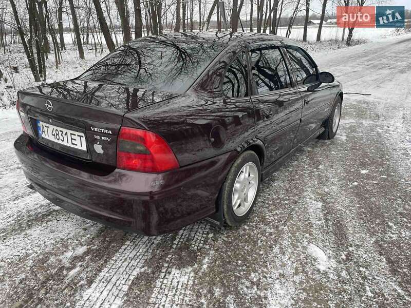 Седан Opel Vectra 2000 в Черновцах