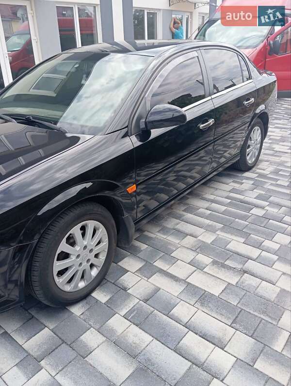 Седан Opel Vectra 2006 в Остроге