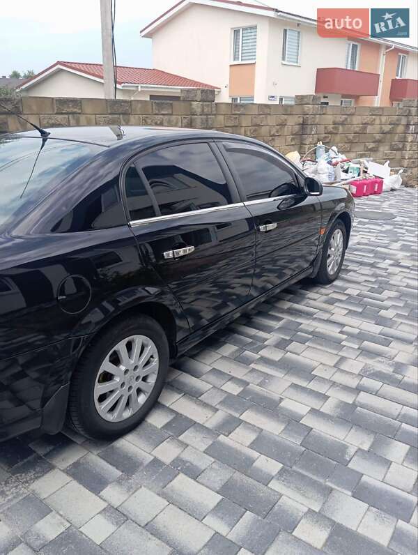 Седан Opel Vectra 2006 в Остроге