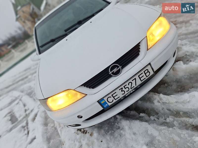 Универсал Opel Vectra 1998 в Черновцах
