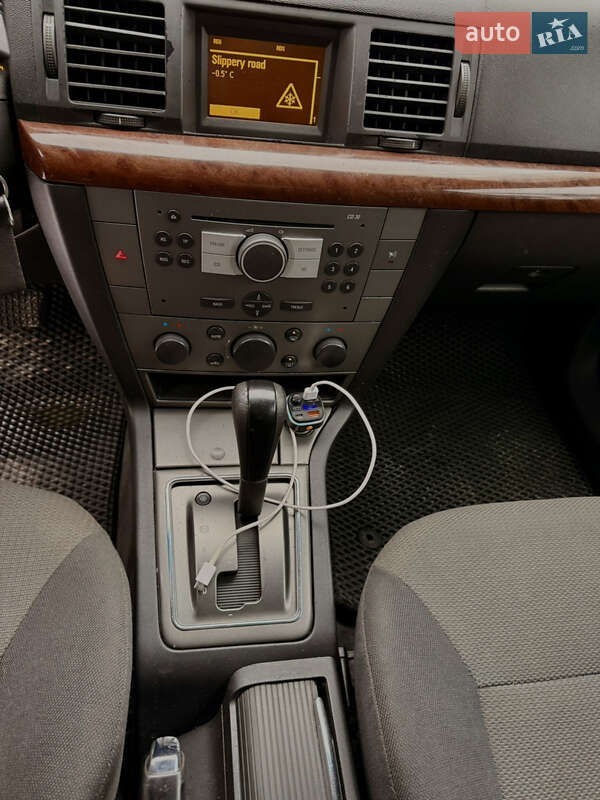 Седан Opel Vectra 2005 в Татарове фото 6 Седан Opel Vectra 2005 в Татарове