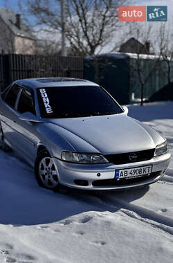 Лифтбек Opel Vectra 2002 в Виннице