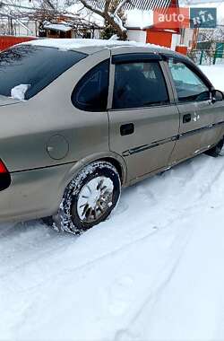 Ліфтбек Opel Vectra 1996 в Шполі