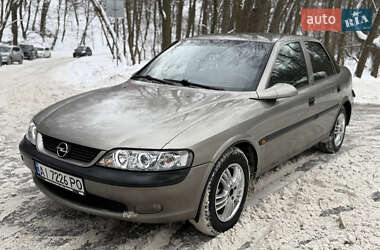Седан Opel Vectra 1996 в Киеве