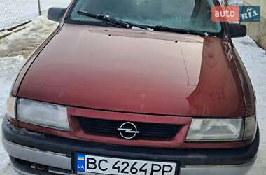 Седан Opel Vectra 1995 в Щирце