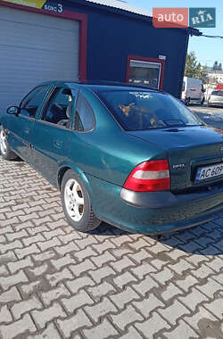 Седан Opel Vectra 1998 в Локачах