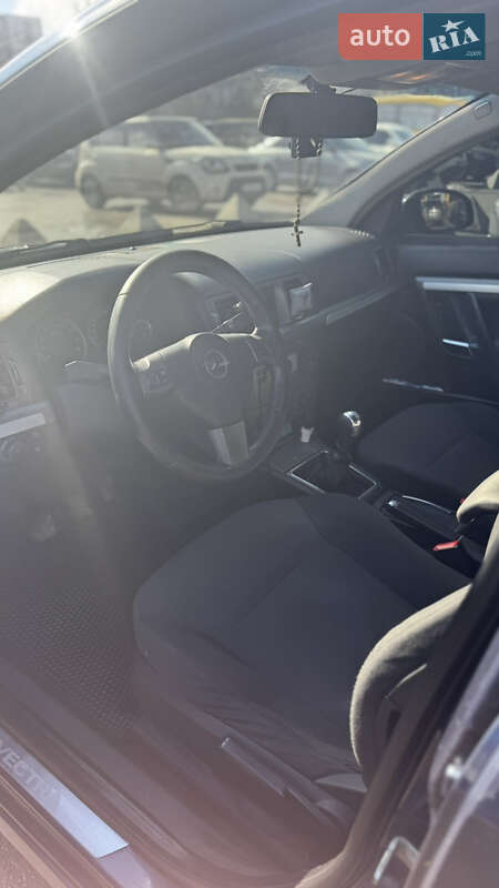 Седан Opel Vectra 2007 в Львове