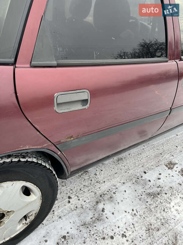 Седан Opel Vectra 1990 в Пятихатках