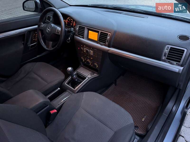 Универсал Opel Vectra 2006 в Черновцах