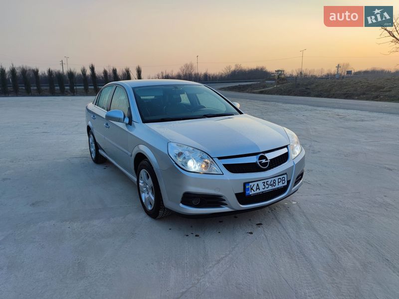 Седан Opel Vectra 2008 в Ужгороде