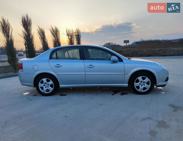 Седан Opel Vectra 2008 в Ужгороде