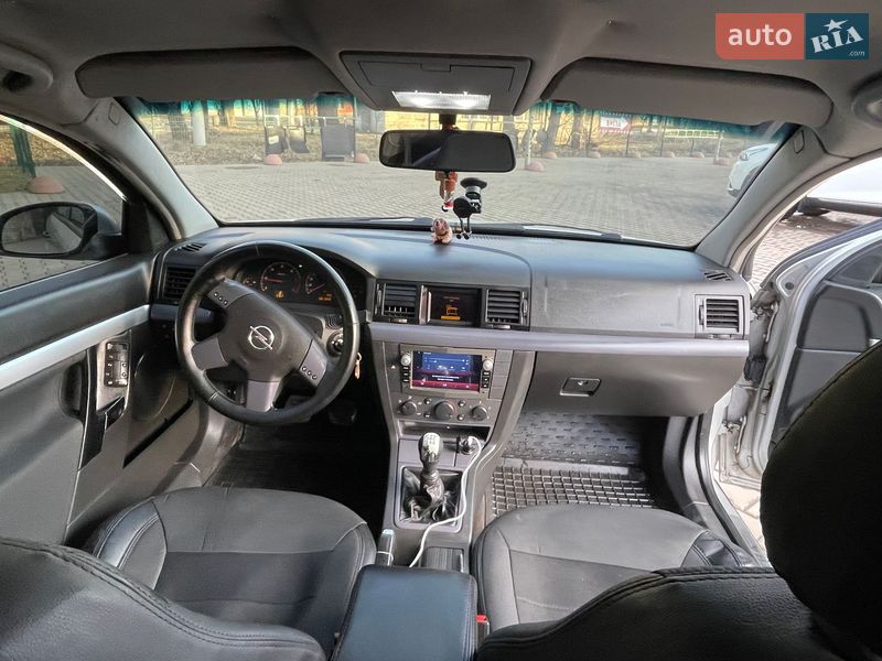 Седан Opel Vectra 2002 в Кривом Роге