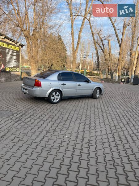 Седан Opel Vectra 2002 в Кривом Роге