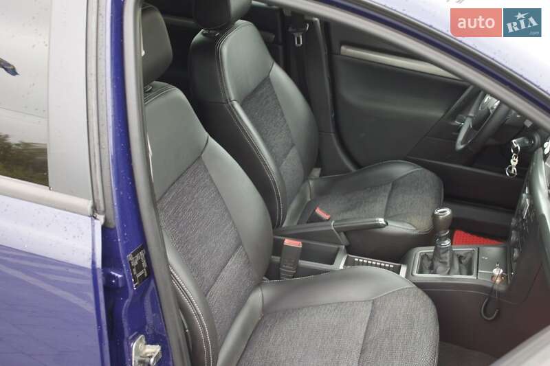 Универсал Opel Vectra 2008 в Мостиске