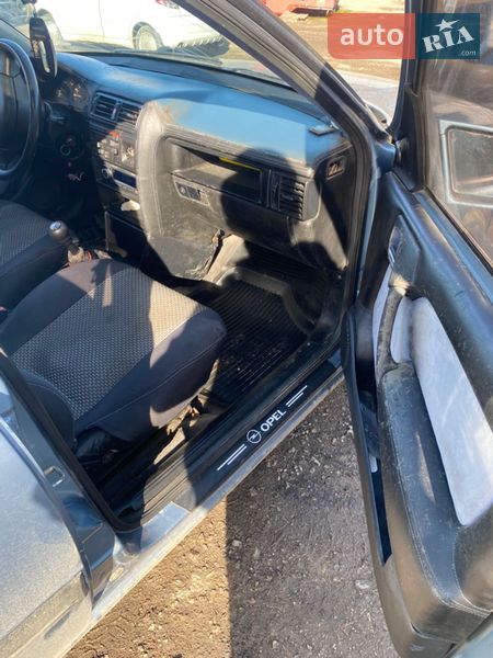 Седан Opel Vectra 1989 в Теребовле