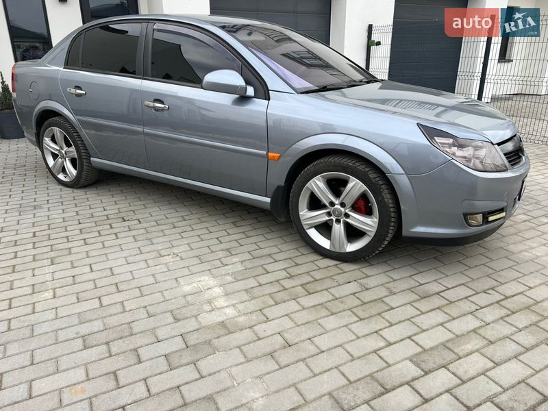 Седан Opel Vectra 2006 в Львове
