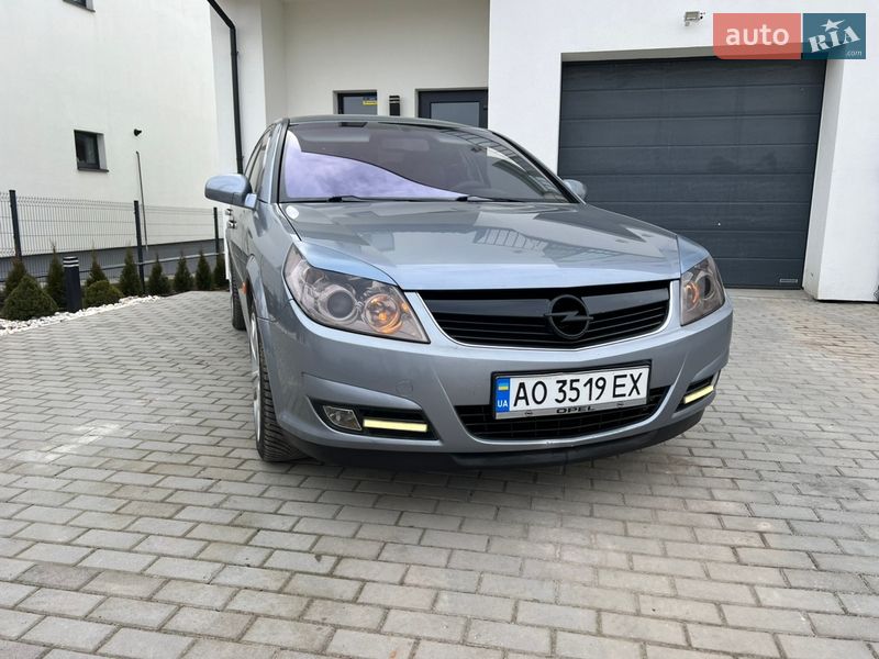 Седан Opel Vectra 2006 в Львове