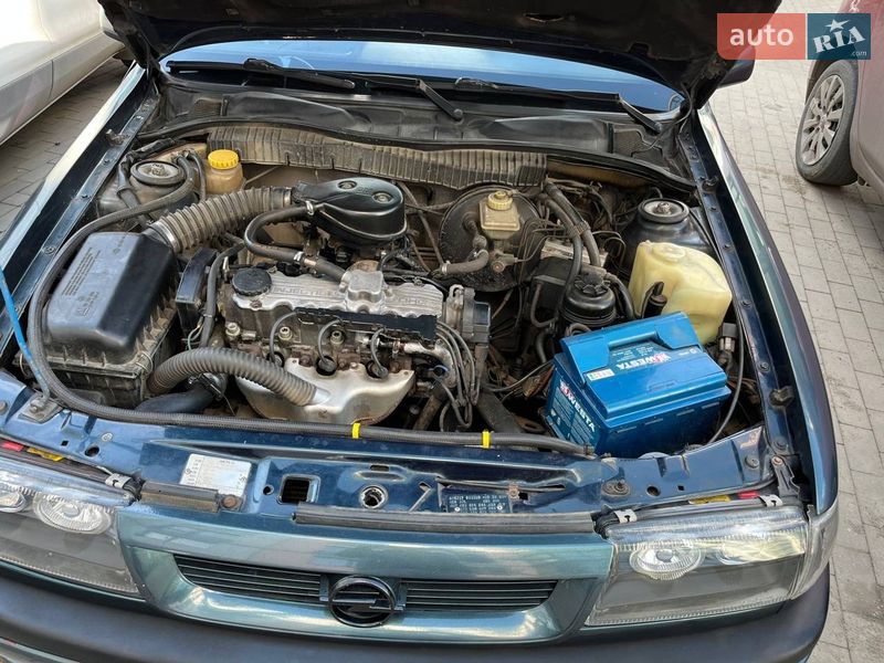 Седан Opel Vectra 1994 в Луцке