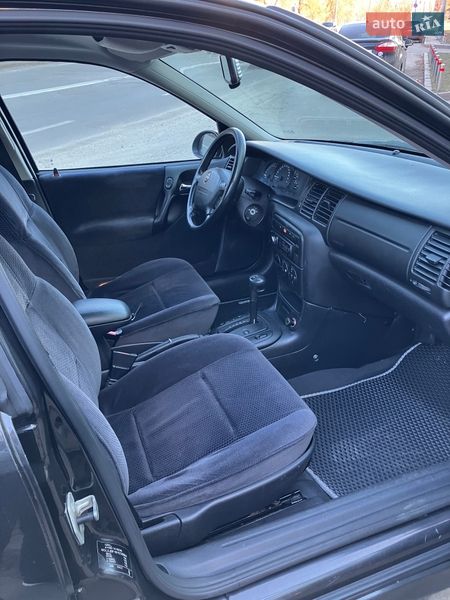 Седан Opel Vectra 2002 в Києві