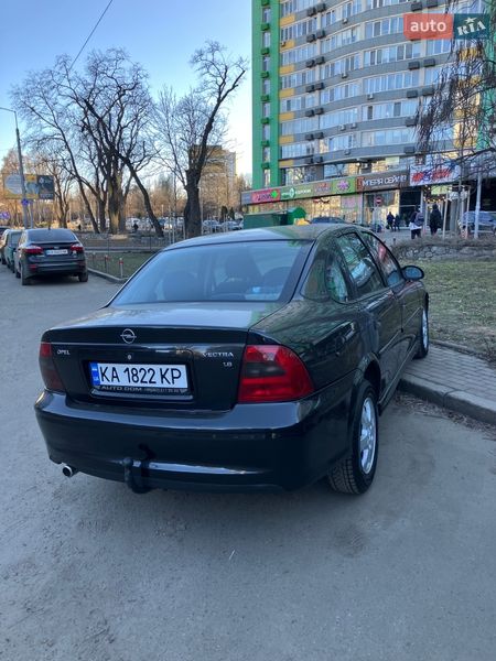 Седан Opel Vectra 2002 в Києві