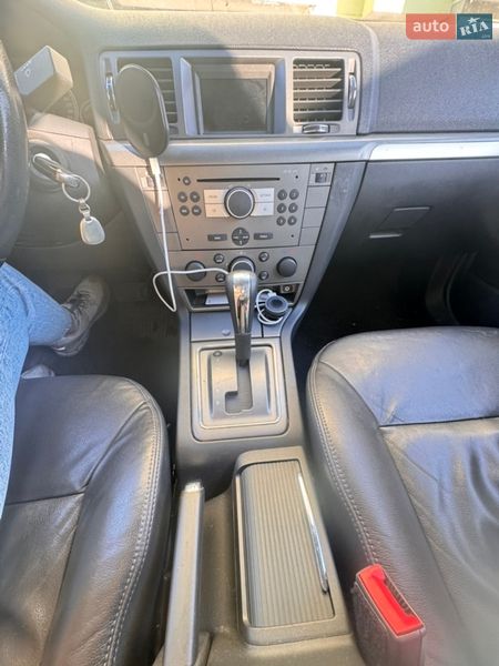 Седан Opel Vectra 2008 в Киеве