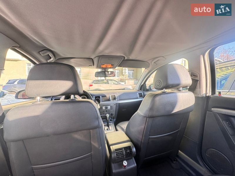 Седан Opel Vectra 2008 в Киеве