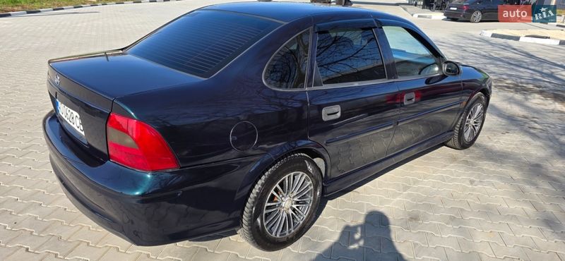 Седан Opel Vectra 2001 в Ужгороде