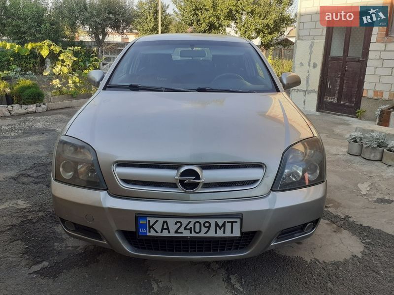 Лифтбек Opel Vectra 2003 в Лубнах