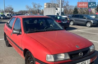 Лифтбек Opel Vectra 1990 в Киеве