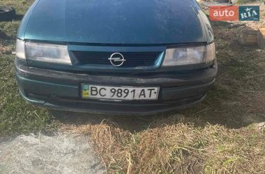 Седан Opel Vectra 1995 в Мостиске