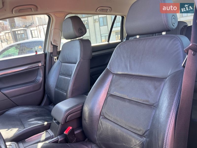 Універсал Opel Vectra 2008 в Рівному