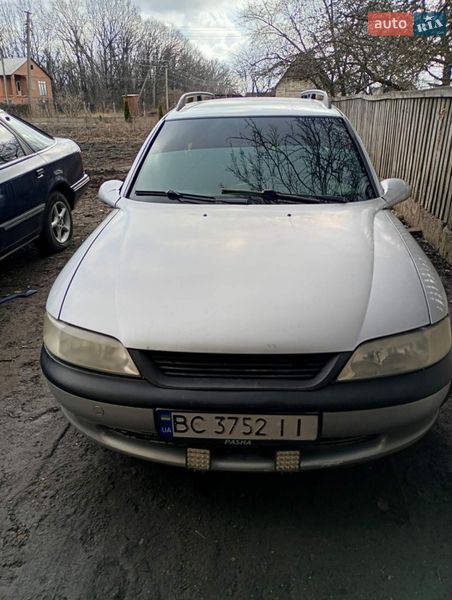 Универсал Opel Vectra 1998 в Шишаки
