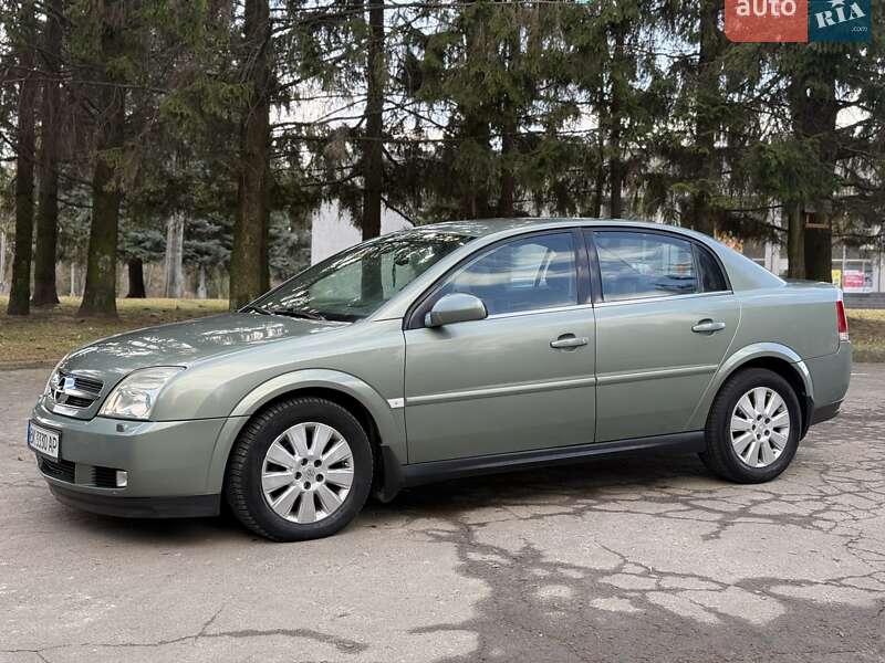 Седан Opel Vectra 2005 в Ровно