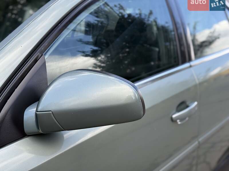 Седан Opel Vectra 2005 в Ровно