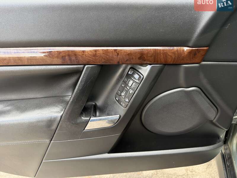 Седан Opel Vectra 2005 в Ровно