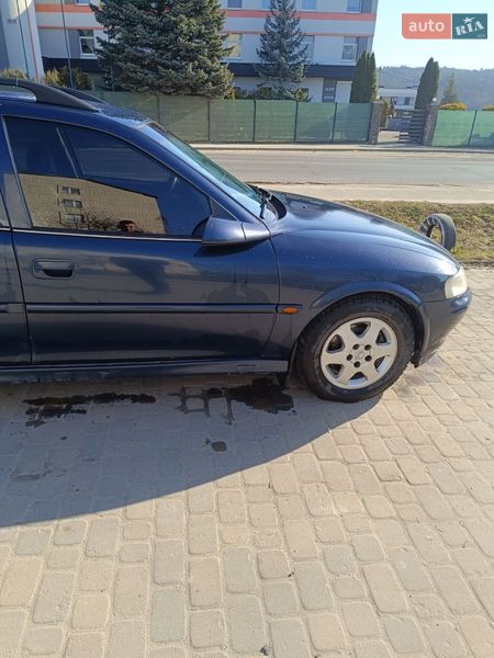 Универсал Opel Vectra 2000 в Новояворовске фото Универсал Opel Vectra 2000 в Новояворовске